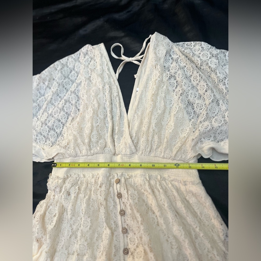 🌿 Mable Lace Mini Dress With Flutter Sleeves - Picture 11 of 12